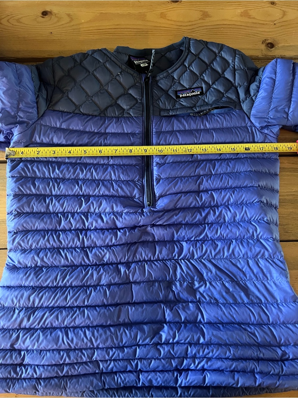 Patagonia Women's Blue Quilted Puffer Pullover Jacket - Picture 4 of 4
